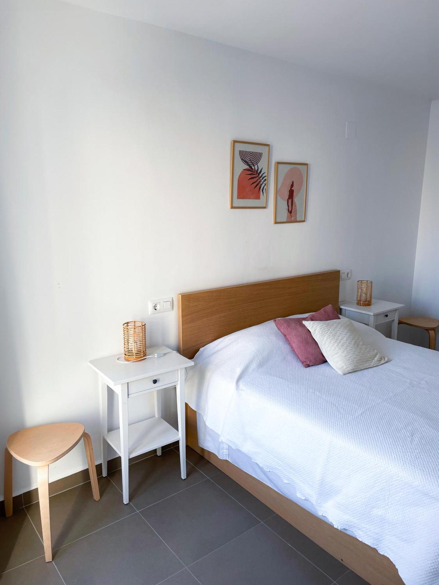 Habitaciones privadas con baño en piso céntrico Gandía Esterno foto